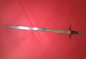 Espada com 75 cm