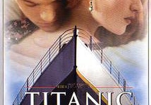 Titanic (1997) 2 DVDs James Cameron, Leonardo DiCaprio IMDB: 7.2