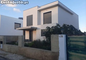 Moradia T3 no Bairro Mira Atlântico- Qualidade de vida com vista para a Costa do Sol