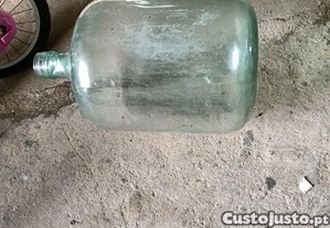Garraf�o em vidro