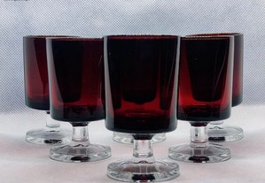 Conjunto de copos de licor vintage vidro vermelho