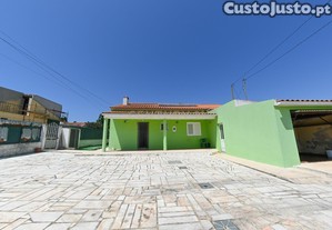 Moradia T�rrea Isolada Sampaio Sesimbra