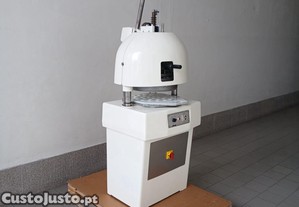 Divisora Semi-Autom�tica Felino Semi-Nova