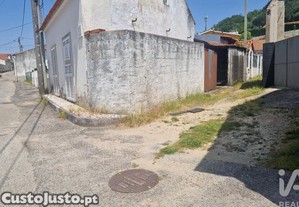 Casa / Villa T2 em Coz, Alpedriz e Montes de 72,00 m²