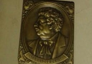 Medalha Alexandre Dumas, Bronze por Cabral Antunes