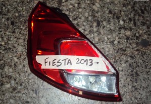 Ford Fiesta 2013-farolim traseiro