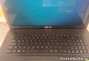 Asus R752L - i5 - 17"