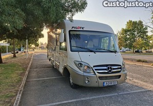 Autocaravana mercedes piloto
