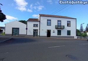 Magnfica Propriedade para quem deseja investir em turismo na Ilha Graciosa