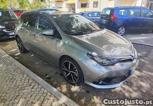 Toyota Auris 1.8 Hybrid - 17