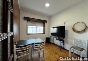 Quarto individual-Rapariga- Apartamento remodelado