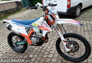 KTM 250 six days 2022