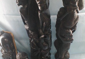 Grupo familiar Maconde africano de pau preto cm