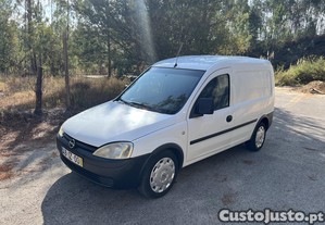 Opel Combo 1.3 CDTI (Nacional)
