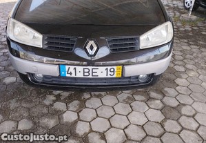Renault Mégane 5 portas - 06