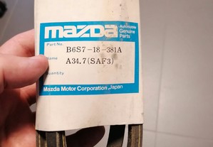 Correia trapezoidal Mazda B6S718381A
