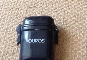 Caixa  prova de gua, marca Kouros da Yves Saint