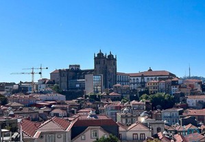 Prédio T8 em Porto de 572,00 m²