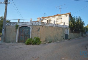 Casa de aldeia T2 em Coimbra de 235,00 m²