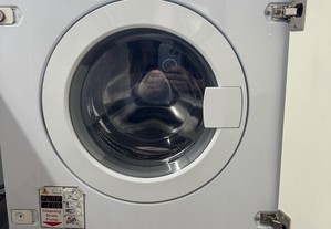 Máquina lavar e secar roupa Bosch de encastre