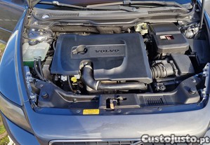 Volvo S40 Sedan - 07