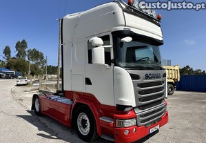 Scania R520 V8