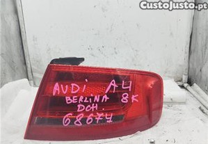 FAROLIM TRASEIRO DIREITO Audi a4 berlina 8k2 2008 8K5945096D