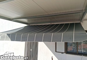 Toldo retrátil de exterior