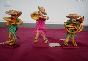 3 Músicos. Bonecos artesanais feitos em palha
