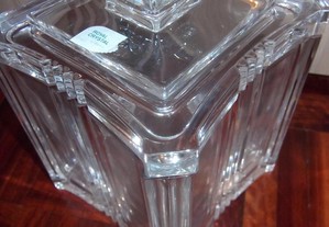 Caixa quadrada tipo bomboneira Royal Cristal Atlantis
