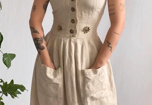 Vestido Austríaco de Linho Vintage