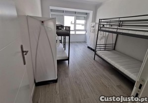 Quarto partilhado (HOMENS)