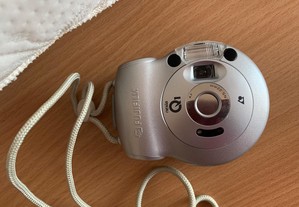 Máquina fotográfica Fujifilm Nexia Q1