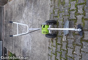 Moto ro�adora com rodas, marca Vito, em estado de novo.