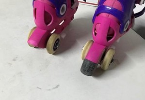 patins de 3 rodas marca oxelo rosa ajustável no tamanho 30,31,32