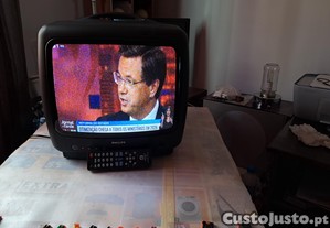 TV Philips de caixa