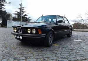 BMW 323 i