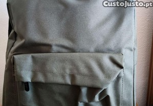 Mochila verde cqui da Ambar, NOVA
