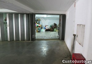 Garagem box | tapada das mercs | 2 carros + 1 mota
