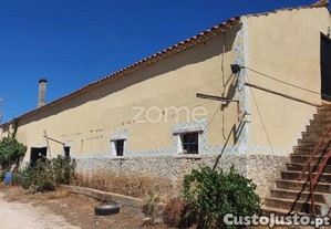 Moradia T6+ em Alcanede, €250.000