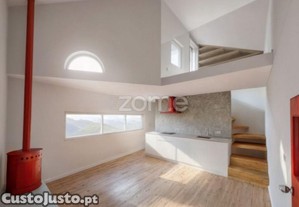 Ruína Em Pedra Para Recuperar Com Projeto Na...