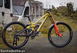 Bicicleta Scott Gambler Tuned 2024