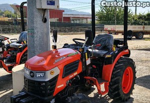 Trator Hinomoto HM3030 Novo