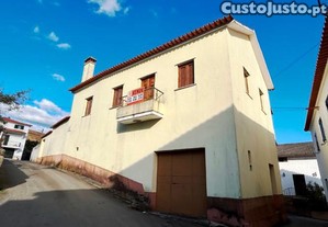 Casa da Rua Central