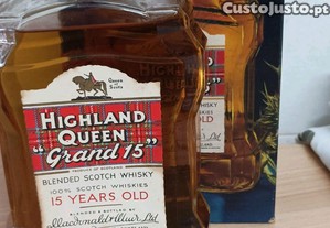 Garrafa de whisky hiland queen