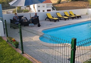 Apartamento com jardim e piscina privada em Sesimbra