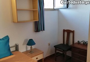 Quarto individual para homem em Praias do Sado - Setbal