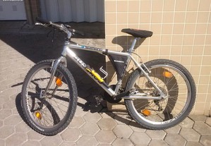 Bicicleta alumínio roda 26