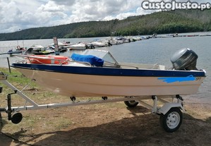 Barco Argus 4m com Motor Yamaha 30cv 4T