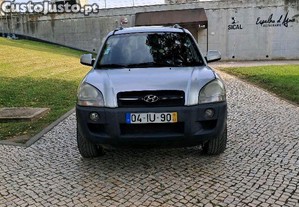 Hyundai Tucson Vendo ou troco Hyundai tucson 2.0 CRDI ano 2010 - 10